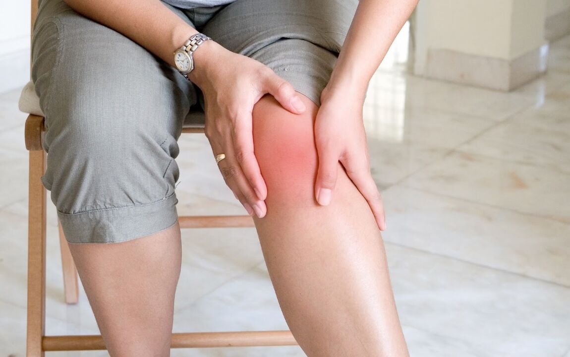 Inflammation with redness in the knee joint - a sign of arthritis